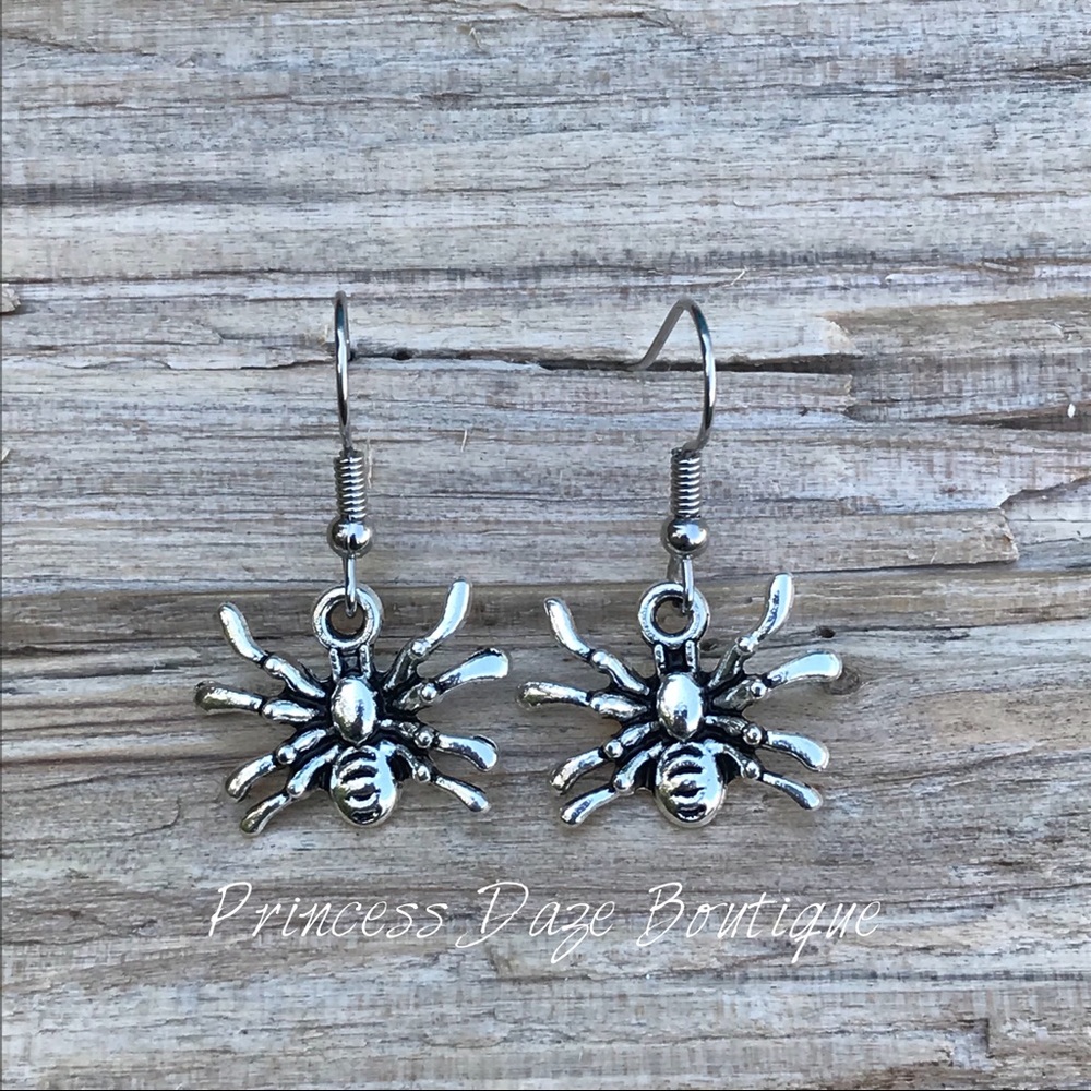 Silver Spider Dangle Earrings